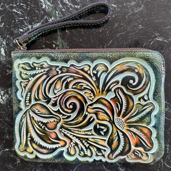 Patricia Nash Cassini Tooled Embossed Leather Wristlet - Picture 2 of 9